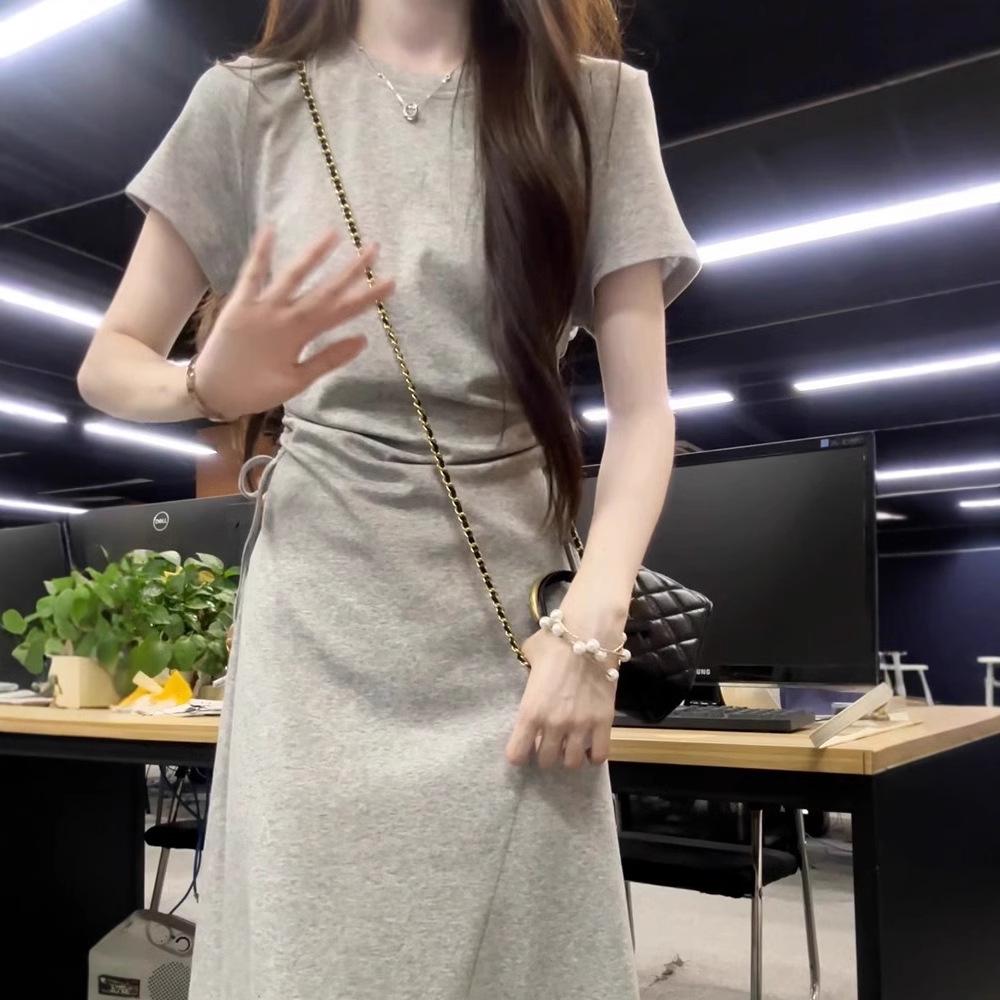 2025 Petite Summer Gray French High-end Waist-slimming Dress