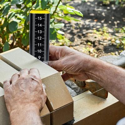 Medición de dimensiones y distancia – Reglas y triángulos de metal