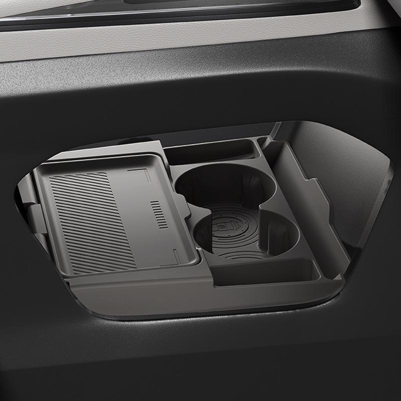 Compatible with 26 Geely Xingyue L models, this dustproof silicone storage box fits under the center console for convenient storage.