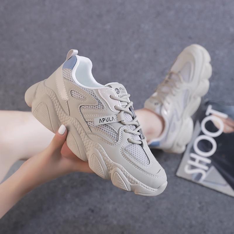New summer mesh breathable and lightweight sports shoes shock-absorbing running dad shoes soft sole thin mesh shoes