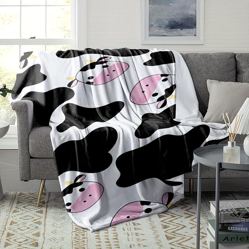 1pc Cartoon Cow Theme Pattern Blanket, Polyester Fabric, Machine Washable, Suitable for Bedroom and Living Room