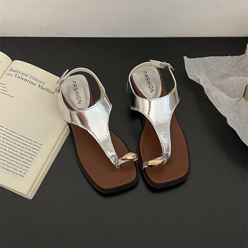 

Fashion Fashion Casual Cover Toe Flat Slippers Women s Summer 2025 New Leopard Seaside Vacation Beach Shoes Roman Cool Slippers 35 серебряный