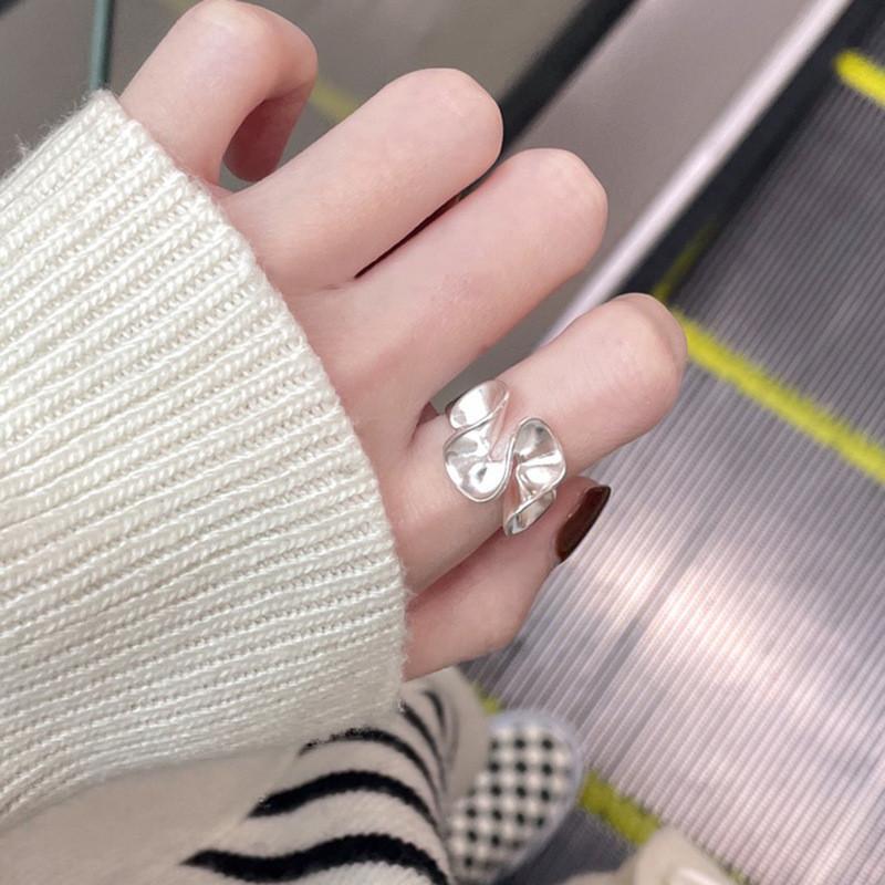 Stylish Minimalist Open Adjustable Copper Ring With Unique Geometric Petal Design