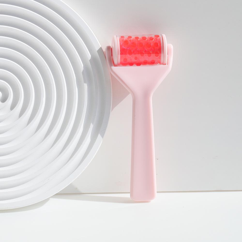 

Ледяной ролик конфетного цвета: Милый прибор для массажа лица