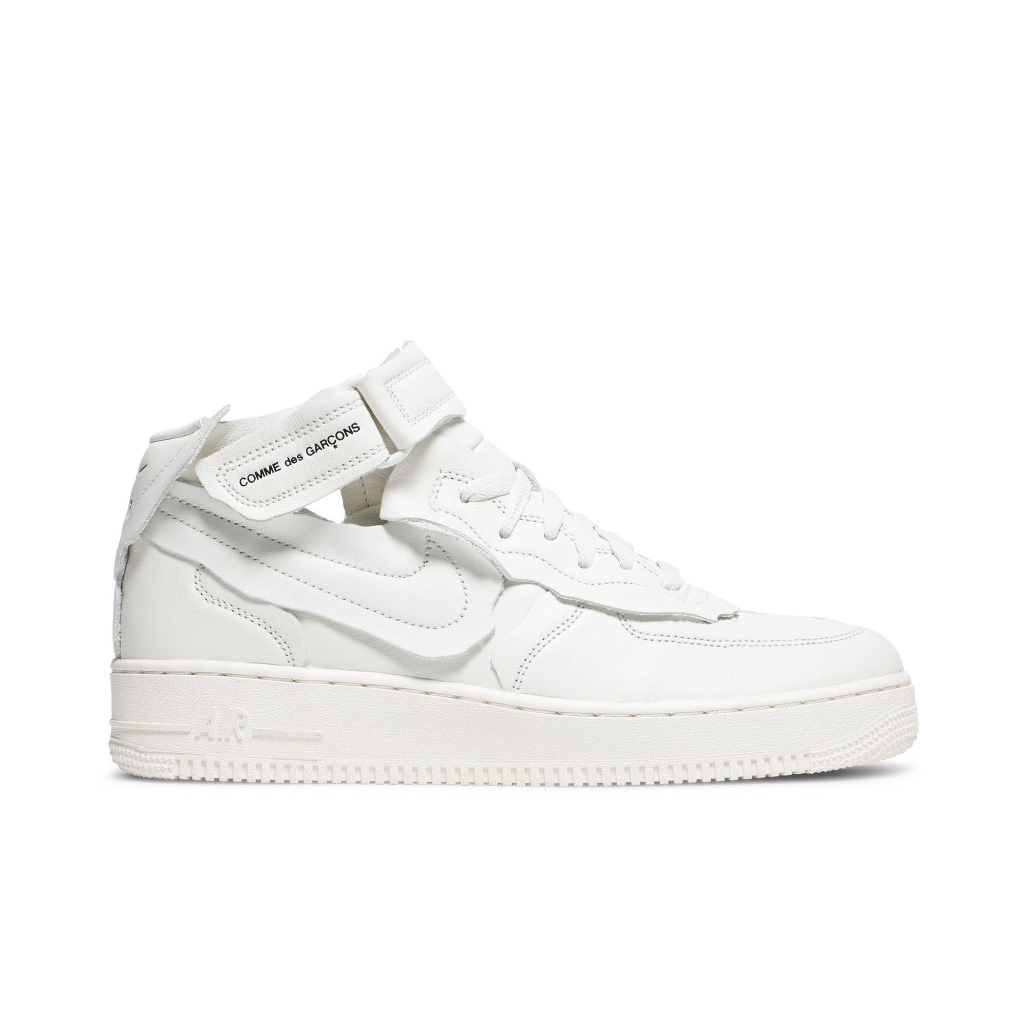 Nike Air Force 1 Mid `Triple