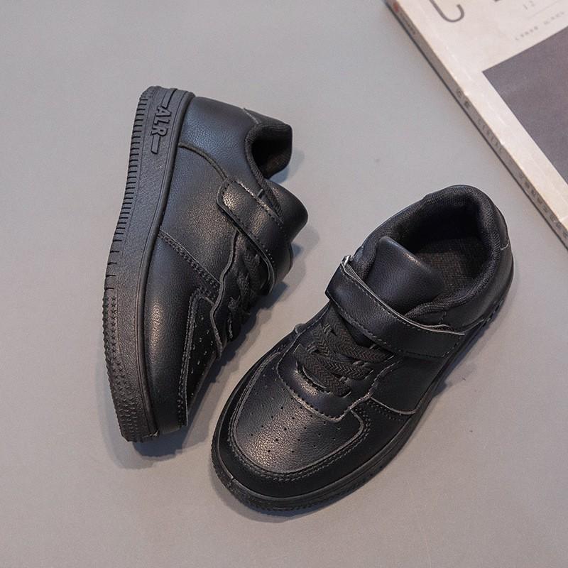 Kids Casual Sneakers Boys Girls Soft Sole Non-Slip Rubber Breathable Plain Black White