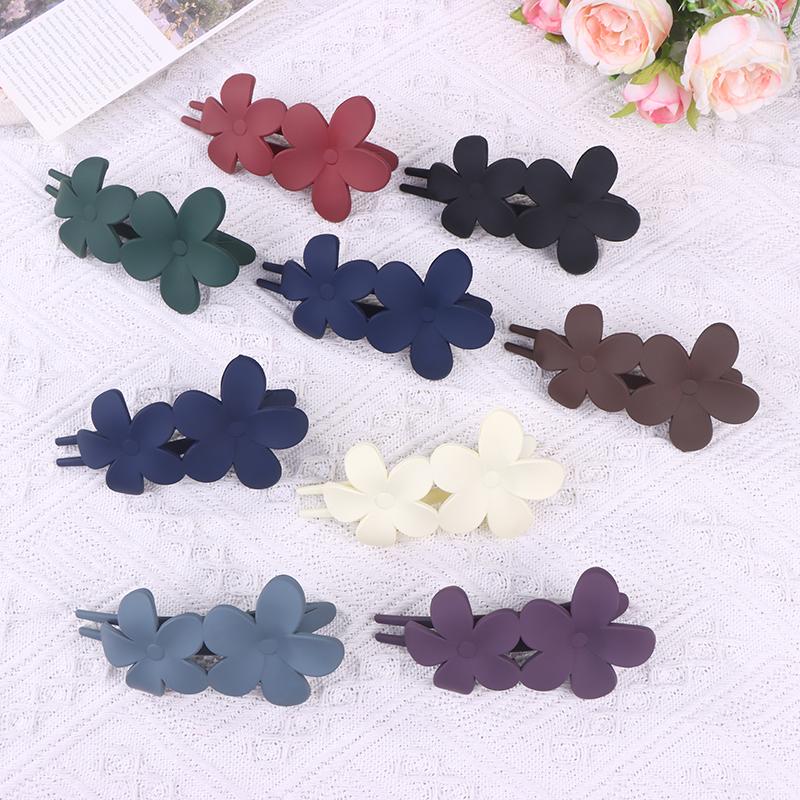 4Pcs Flower Hair Clips  Matte Black Floral Hairpins Hair Claw Clips Non-Slip Hair Clamps Grab Elegant Hair Accessories