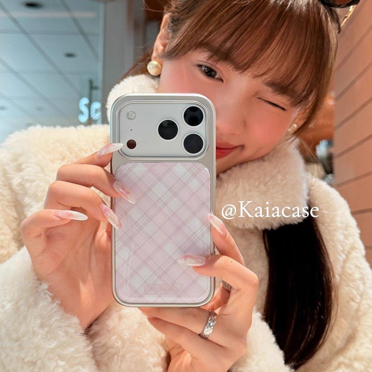 

Korean INS High-end Romantic Purple Checkered Pattern Resin Phone Case For iPhone 17 Air 16 12 13 14 15 11Pro Max Y2k Hard Cover For iPhone 17 Pro