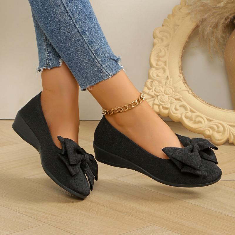 2025 New Women's Pointed Shoes Flower Suede Comfortable Casual Single Shoes