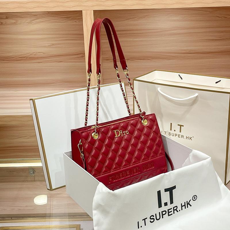 Bolsa Tote de Couro de Grande Capacidade para o Dia a Dia, Nova Bolsa Feminina de Corrente de Alta Qualidade, Bolsa de Ombro Único Transversal