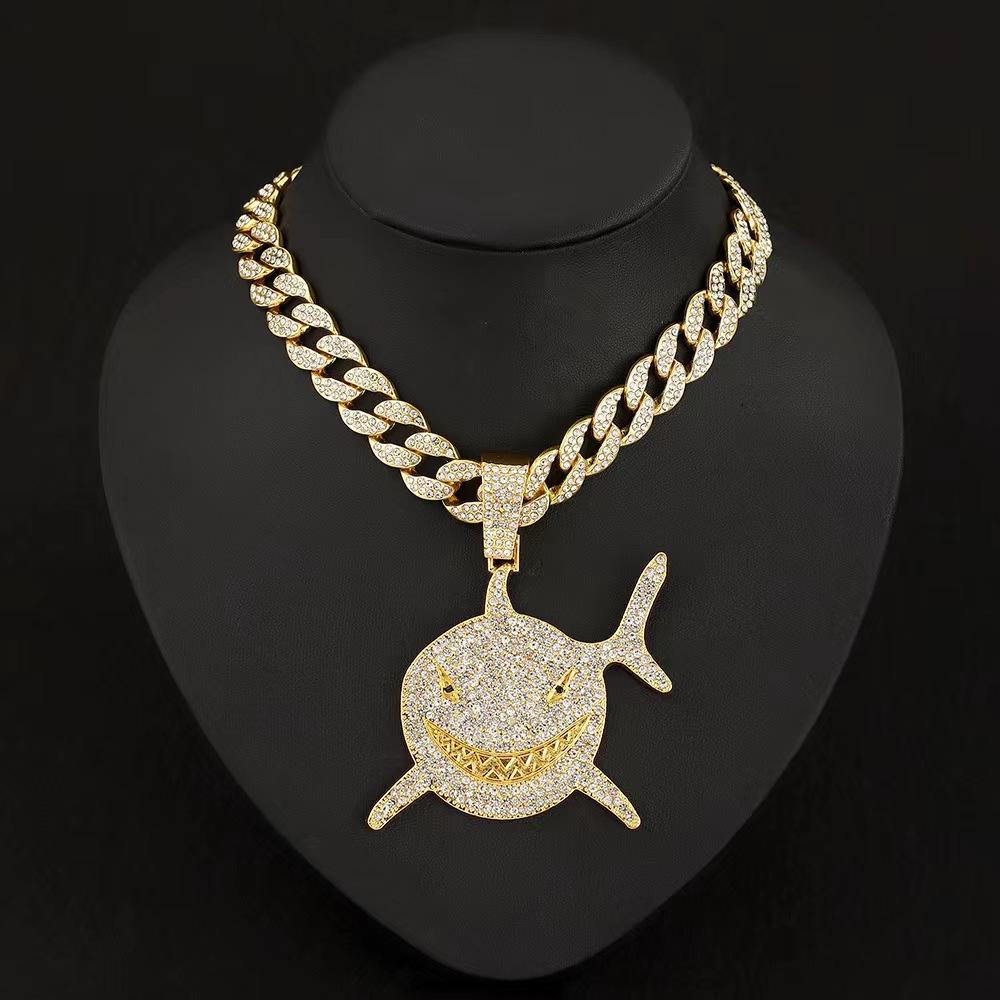 Collana Hip-hop Personalizzata con Animale Cartone Animato Europeo e Americano 6ix9ine, Stesso Grande Squalo Pendente con Borchie di Diamanti