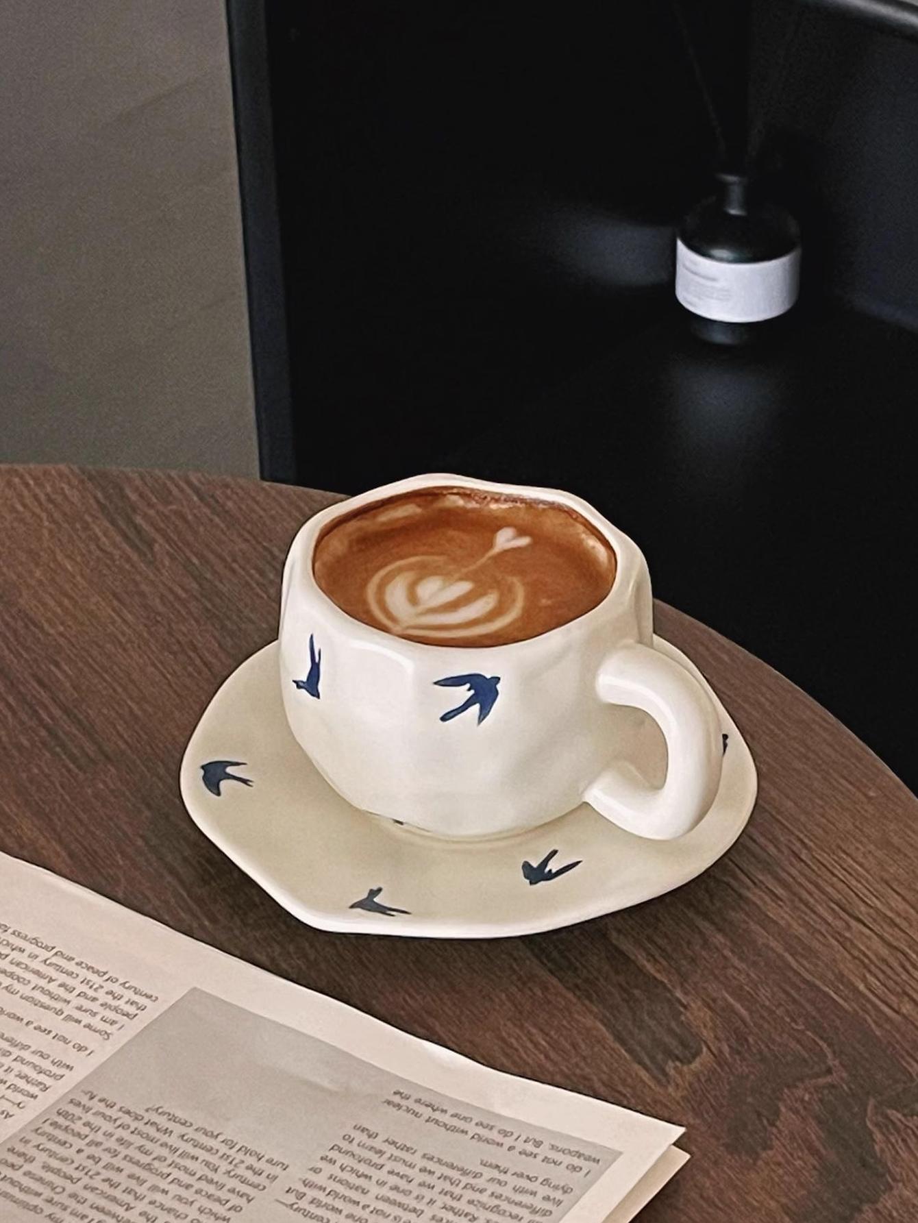 1Pc Asymmetrical Hand-Kneaded Ceramic Coffee Cup and Saucer, Yangui Hand-Painted Ceramic Cup, Suitable for Home Drinking Wate белый