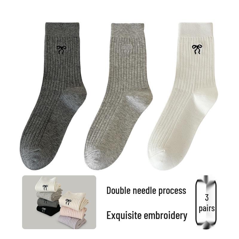 Girls' Mid-Calf Seamless Cotton Socks with Butterfly Embroidery - Wear-Resistant, Anti-Pilling, for Spring and Autumn