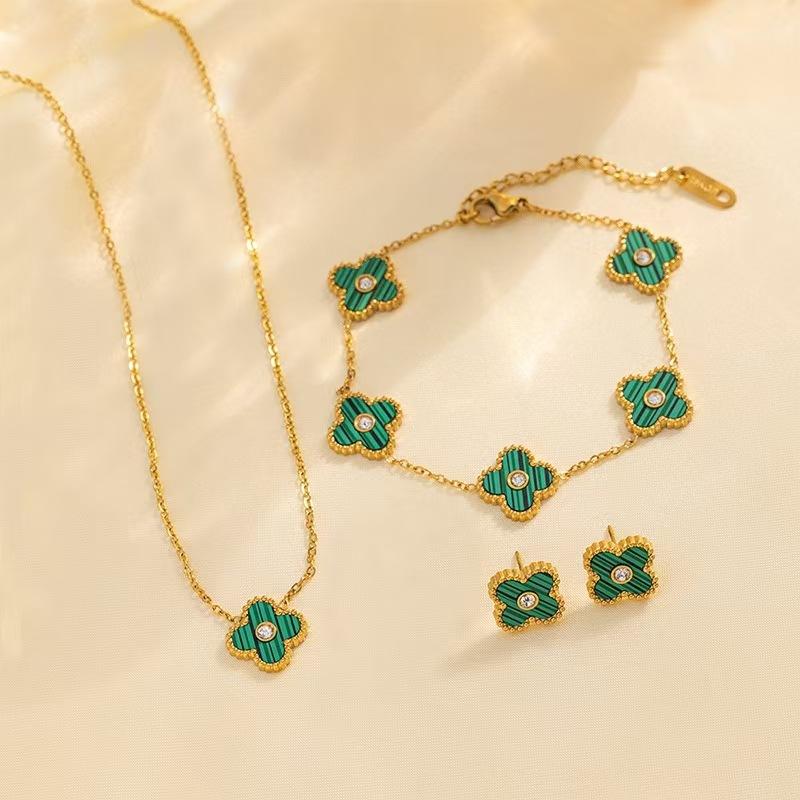 3PCS18k Golden Lucky Five Flowers Four Leaf Grass Flash Bracelet Earnail Set