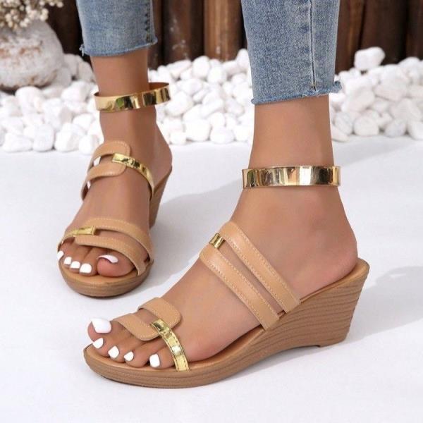 Fashion On A Wedge Med Shoes Low Slippers Women Summer Big Size Lady Pantofle Slides Platform Girl 2025 Rubber Rome Fabric PU Hoof