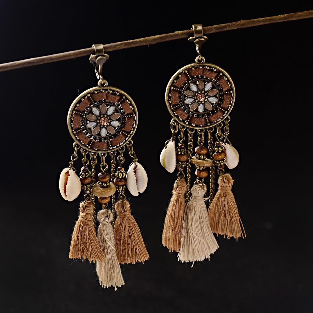 Yunnan Ethnic Bohemian Feather Earrings - Exaggerated No-Pierce Clips for Women