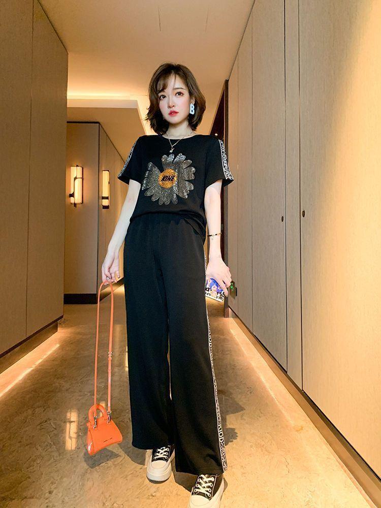 Daisy Hot Diamond 2023 Women's Summer Two-Piece: Loose Short-Sleeve Casual Sports Suit & Pants