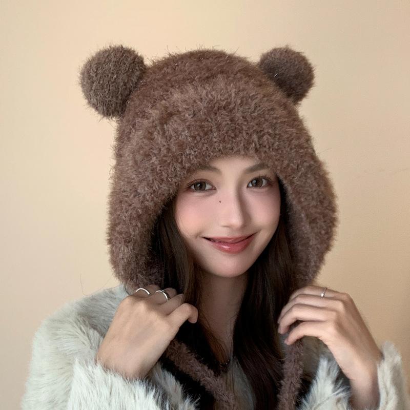 Winter cute bear plush hat women's windproof ear protection knitted wool hat to keep warm and cold and show a small face