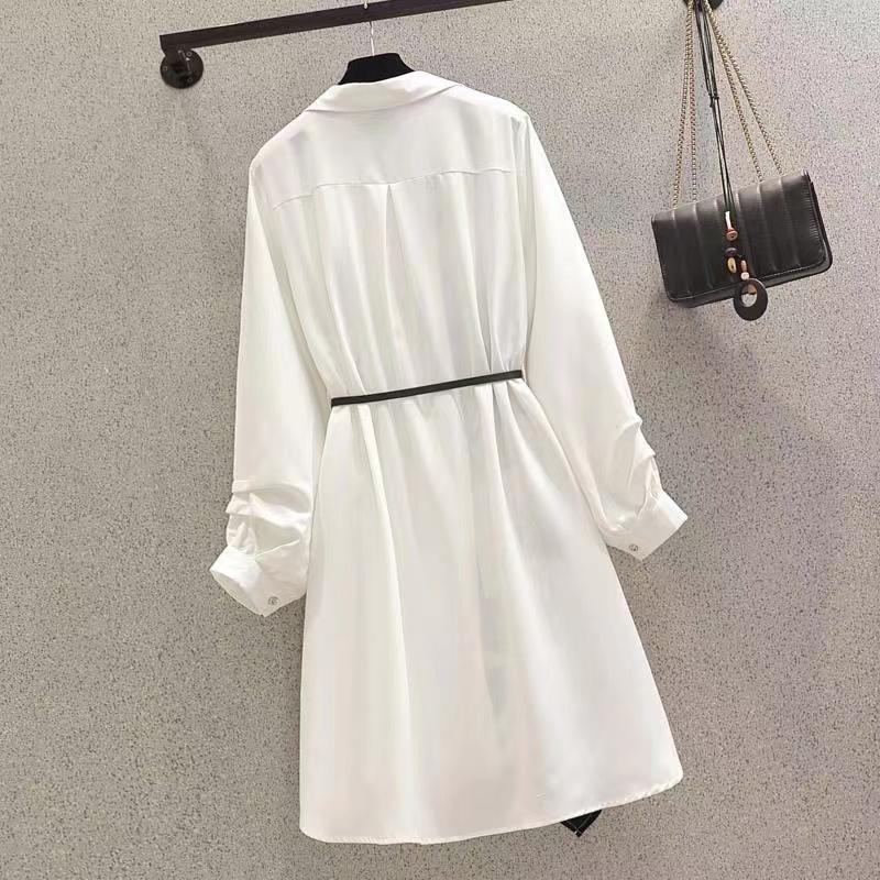 Met Een Riem Nieuw Modeontwerp Smalle Slanke Minderheid Middellange Lange Jurk Dames Nieuwe Lente Zwart Wit Student