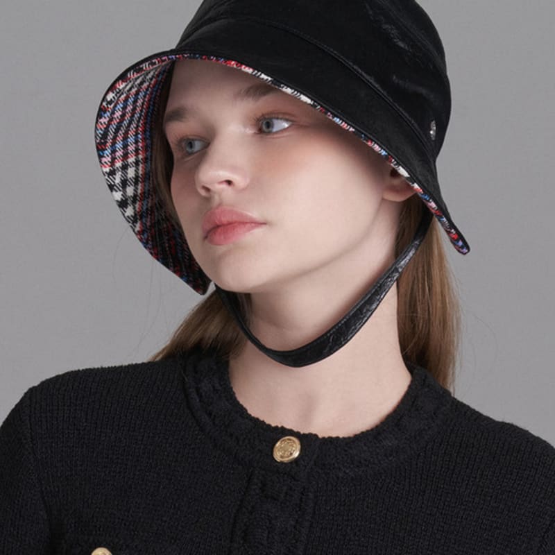 

Бордовый бархатный чепчик WHITE SANDS Purple Label Черный BLACK_Free