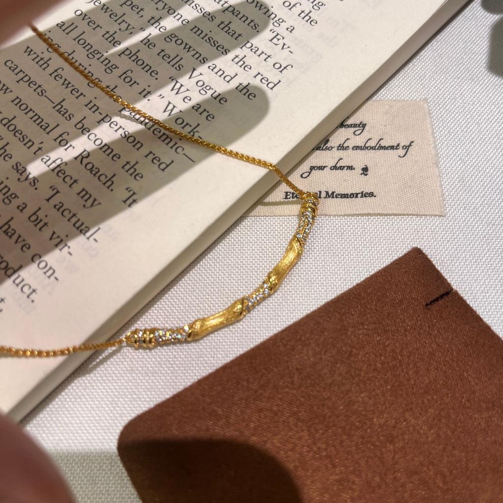 Jindian Has The Same Full Diamond Brushed Bamboo Necklace, High-End Sense Joint High Retro Collarbone Chain.