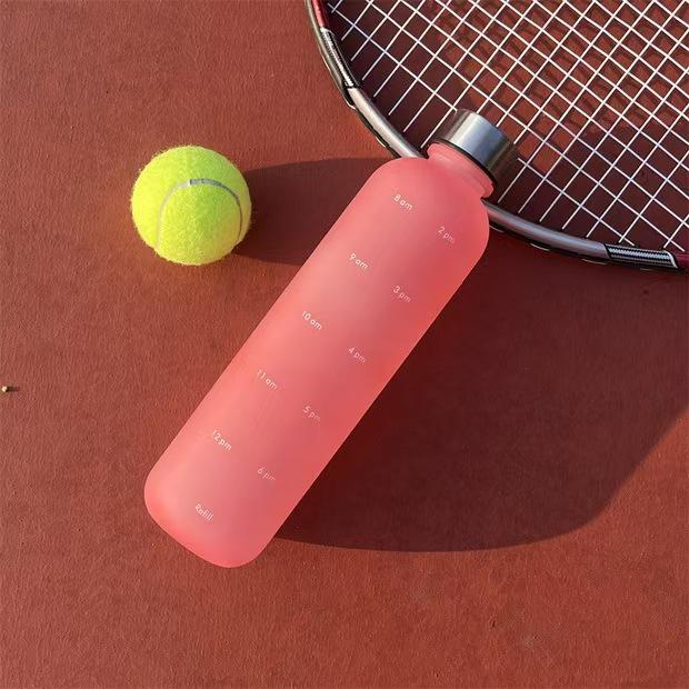 Gradient Color Large Capacity Frosted Sports Water Bottle - Portable and Stylish for Outdoor Use