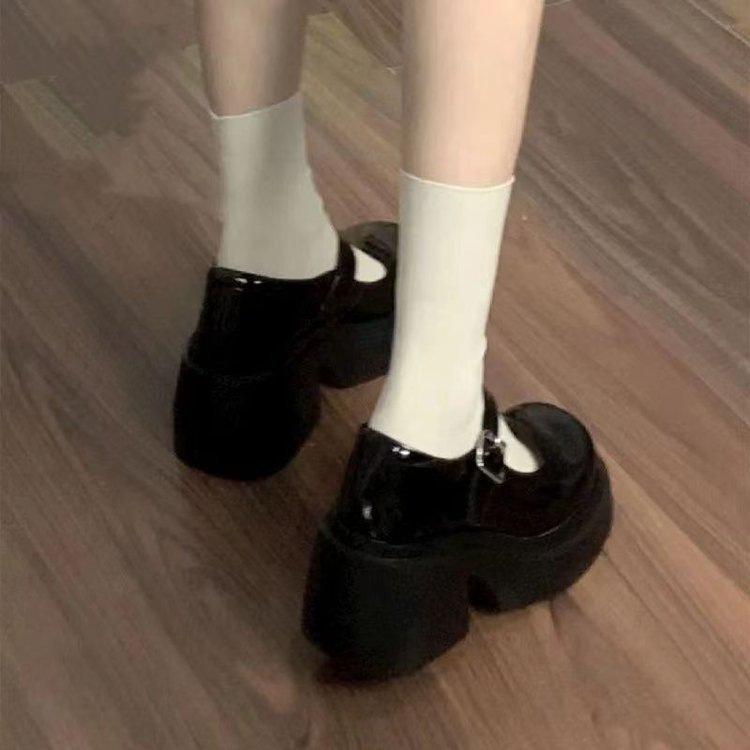 Erhöhen Sie Höhe und Komfort Mary Jane Lederschuhe Herbst Neu Runde Spitze Flache Öffnung Ein-Wort-Schnalle Dicksohlige EinzelSchuhe
