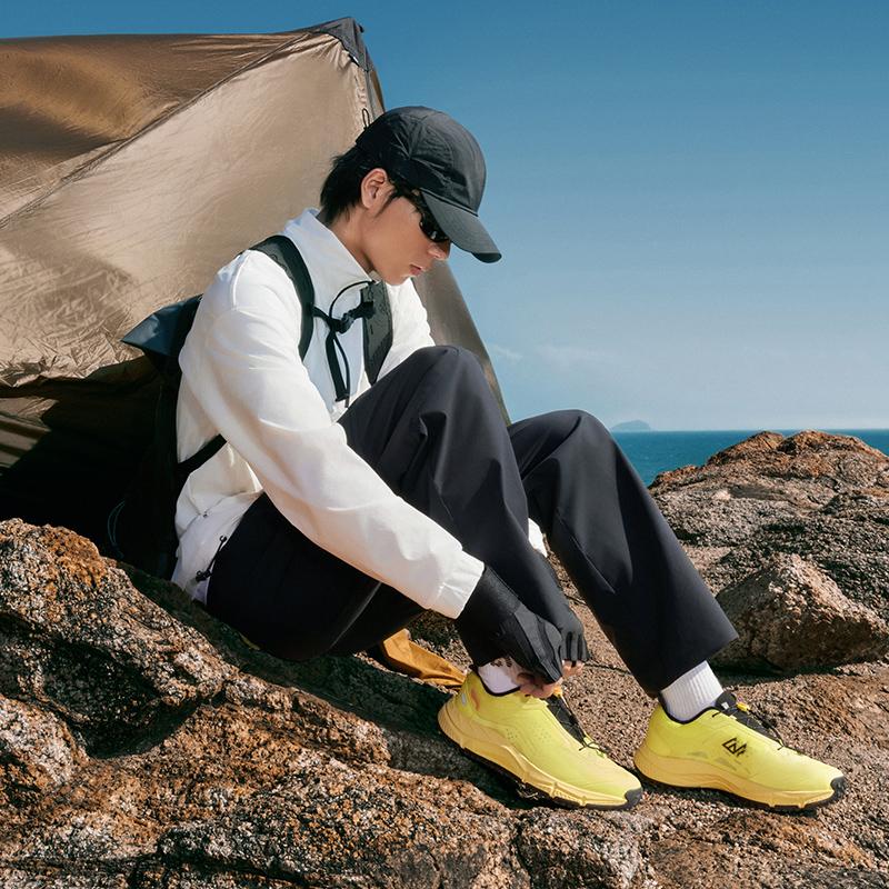 Li-Ning Yijie Lite V3 Shock Absorbing Non-Slip Low-Top Hiking Shoes Men Hiking Shoes Yellow Black AHTU001-5