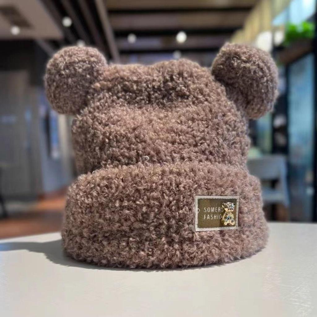 Autumn and winter thickened soft waxy warm cold ear protection cold hat Korean version of metal cute bear plush knitted versatile model
