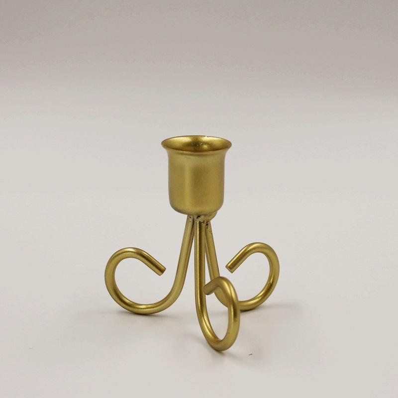 

Подсвечник из кованого железа с ароматом, винтажный проволочный орнамент, украшение для интерьера, стола Pack of 1 золотой