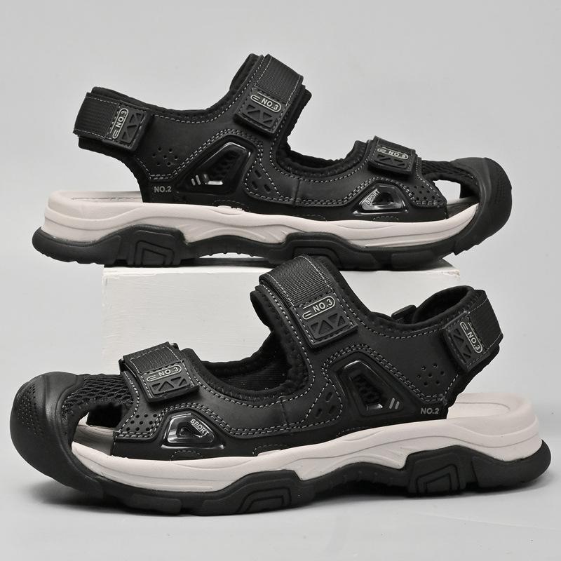 New Sandals Men's Summer Wear Sports Soft Sole Men's Driving Casual Men's Beach Shoes Leather Mesh Holes