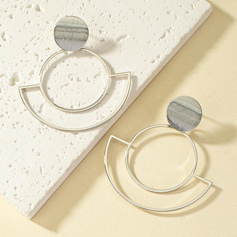 

Korean Style Geometric Circle Earrings - Women s Retro Design, Simple Stud Jewelry