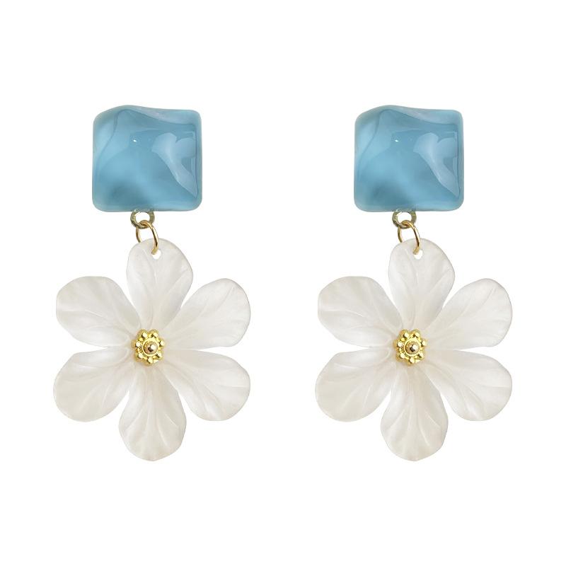 Summer Elegant Flower Earrings