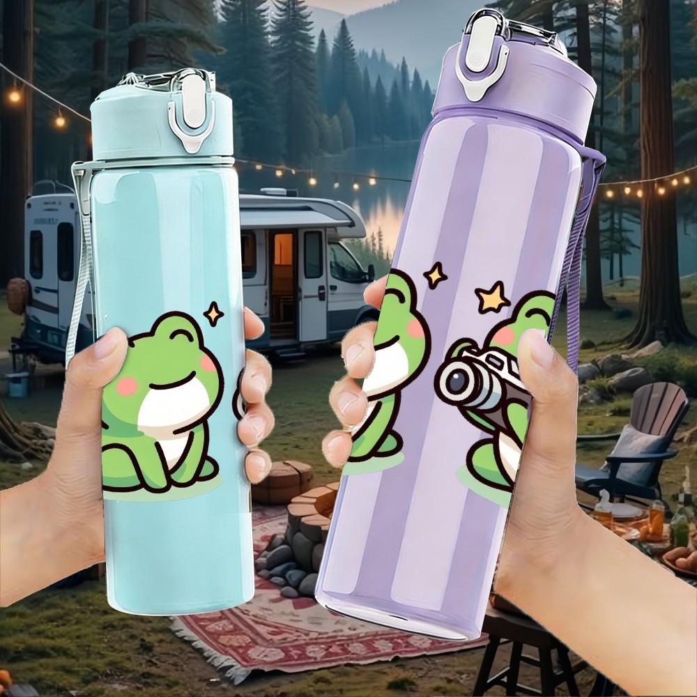 1PC Two Green Frog Couple Cartoon Print 750ml Color Plastic Sports Water Bottle Leakproof Flip Straw Lid Suitable for Sports Office Home Use
