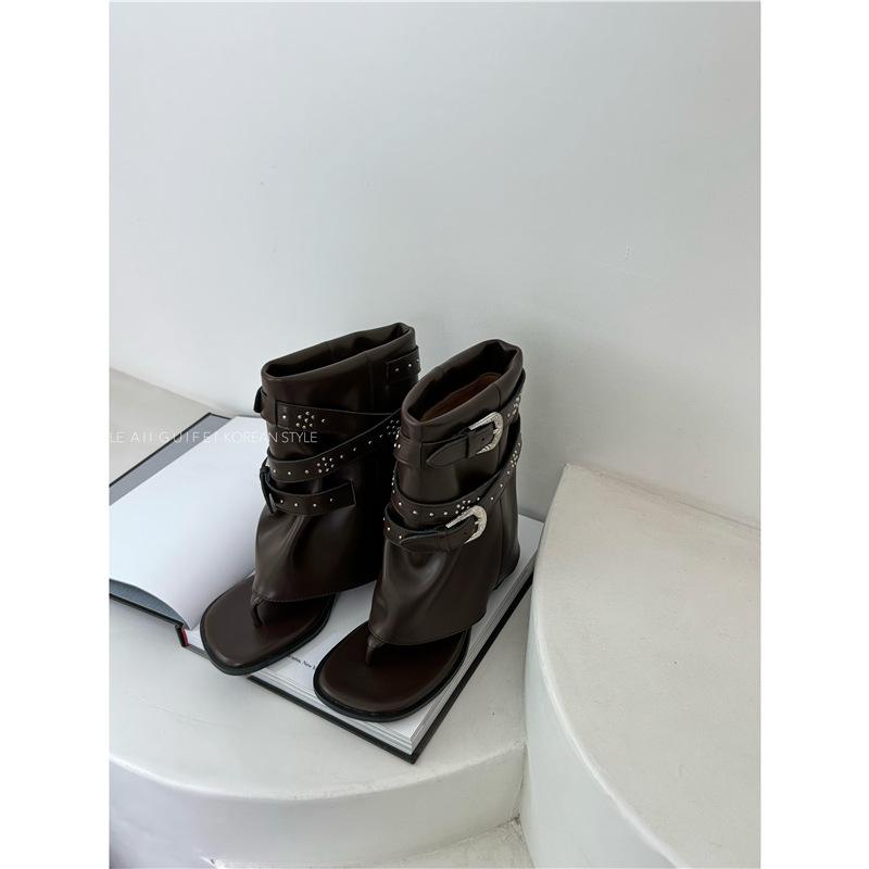 

Summer thick heel toe herringbone cool boots women s 2025 new retro belt buckle short tube fried street hot girls trouser boots 40