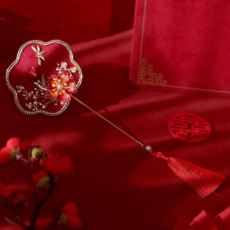 Women Chinese Round Fan Wedding Bride Hand Held Fans Vintage Good Luck Fan With Tassels Gold Red Photography Fan Prop