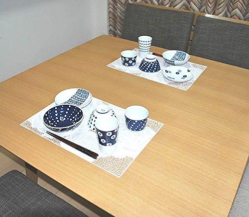 Set aus 5 Messbechern aus Japan mit einem Indigoblauen Kreismuster. Soba-choku (Buchweizennudeln-Becher). 13304. Hergestellt von Nishikai Pottery, Hasami-Ware.