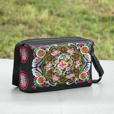 Shoulder Bag Yunnan Ethnic Style Embroidered Bag Crossbody Bag Women Bag Enlarged Three Zipper Fabric Bag Large Capacity Square Bag KTY