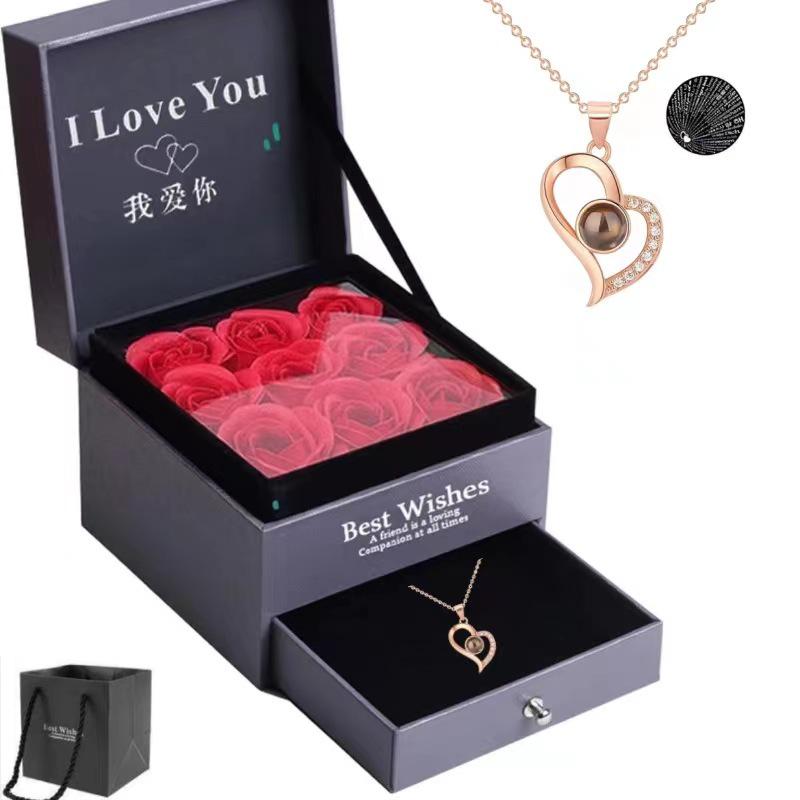 100 Languages 'I Love You' Heart Projection Necklace - Valentine's Day Gift