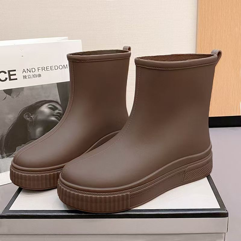 Woman New Thick Sole High Top Rain Boots Injection Molding Non slip Waterproof Detachable Cotton Cover Outdoor Word Shoes