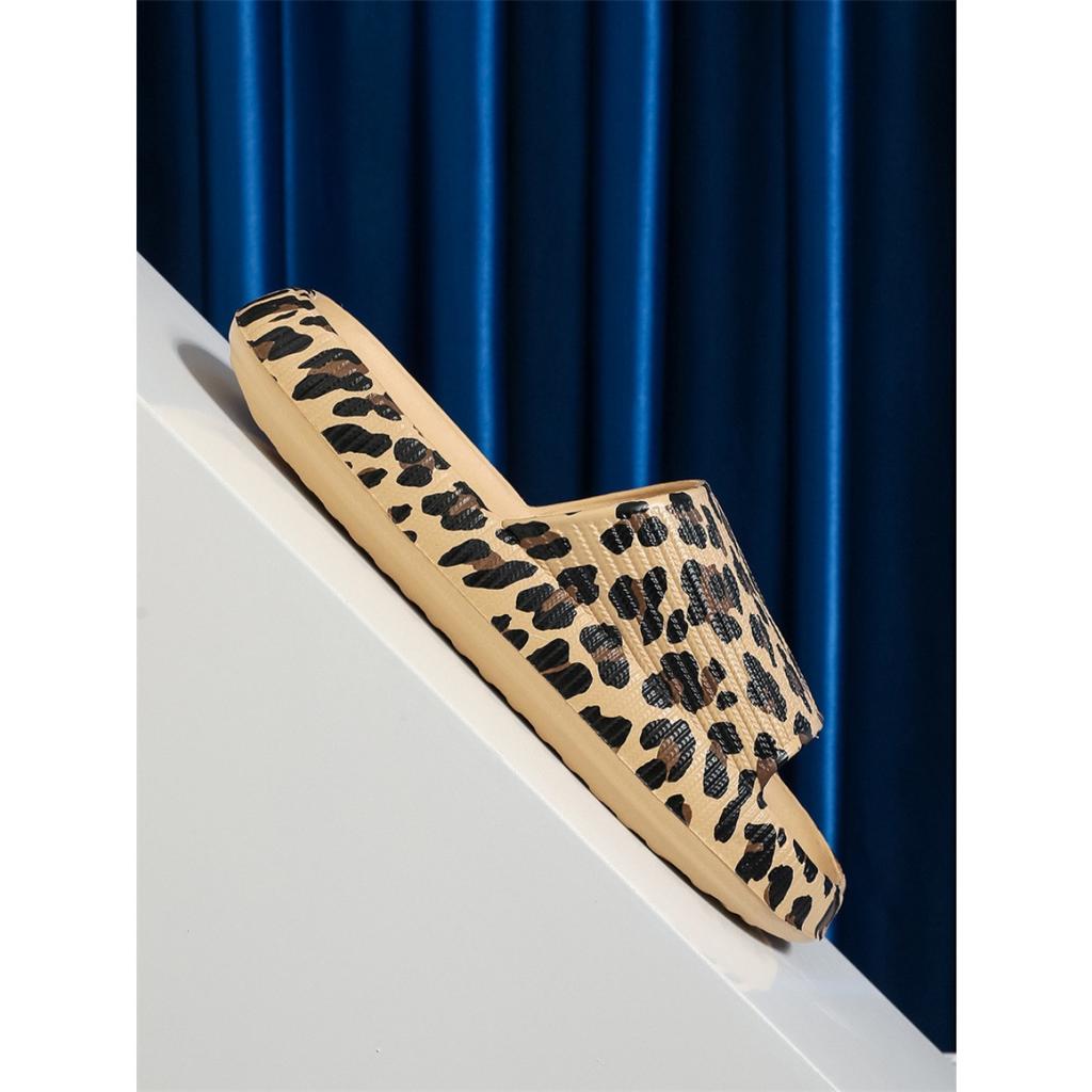 Ladies' Fashionable EVA Slippers with Leopard Print, Ladies' Thick Soled Cloud Slippers for Vacation, Beach, Dormitory, Plus Size Women's Shoes