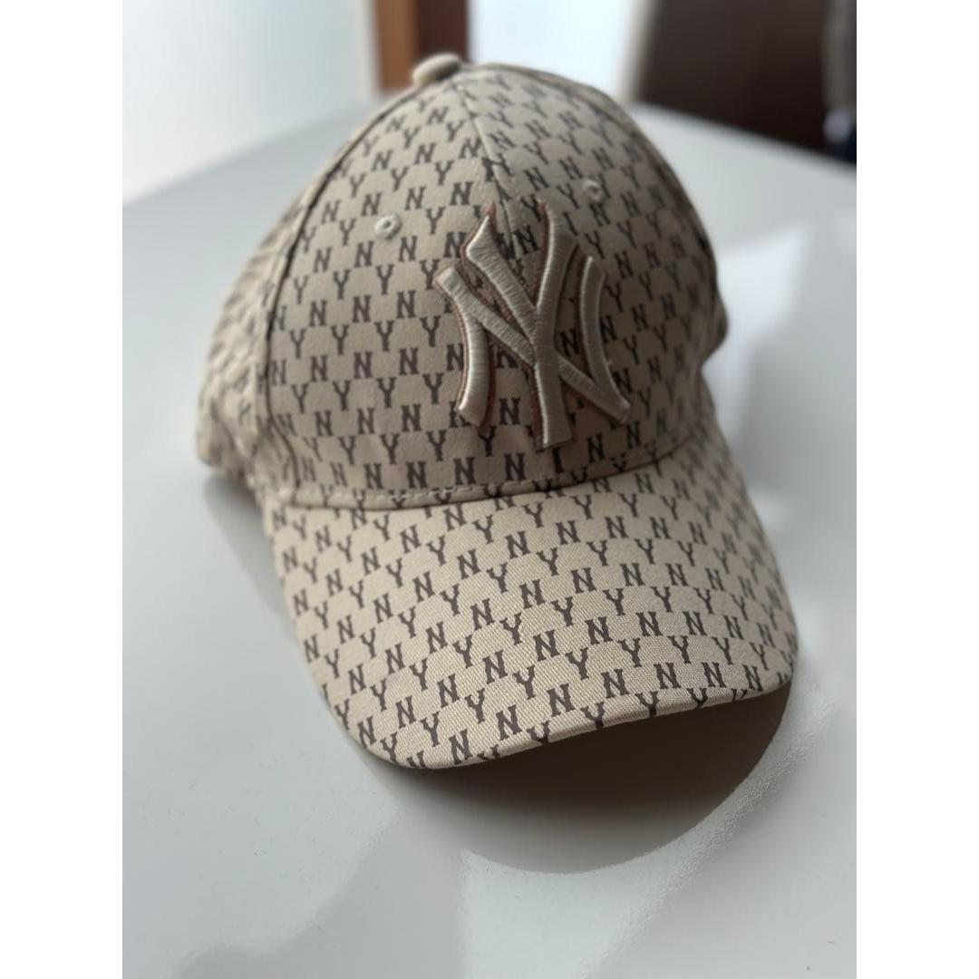 Used New York Yankees Allover Baseball Cap Beige