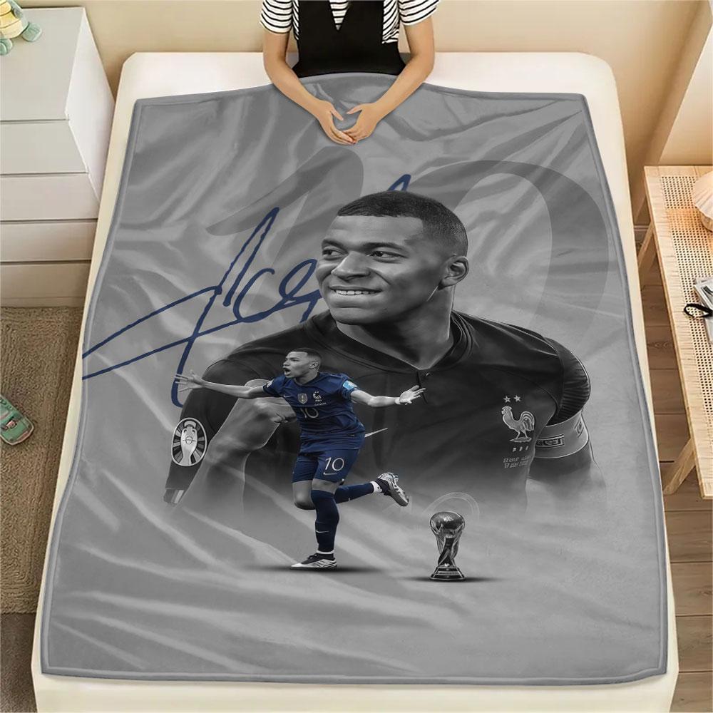 1 Stück Kylian Mbappe Muster Flanelldecke Geeignet für Alle Jahreszeiten für Heimdekoration Wärme und Komfort Geschenke Feiertagsgeschenk