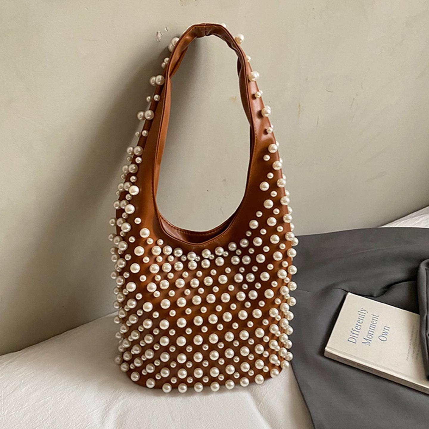 

Simple trendy personality trendy cool polka dot pearl bag women s new trendy locomotive bag versatile women s underarm tote bag коричневий