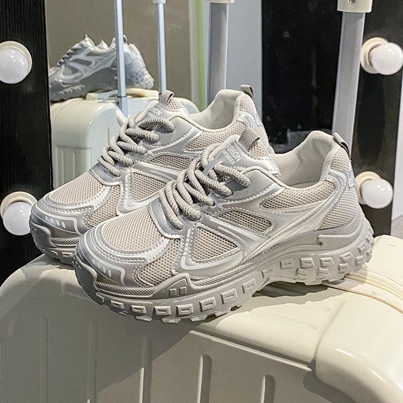 Fashion 2024 Women Versatile and Trendy Running Shoes Paired with Comfortable Soft-Soled Casual Sports Shoes