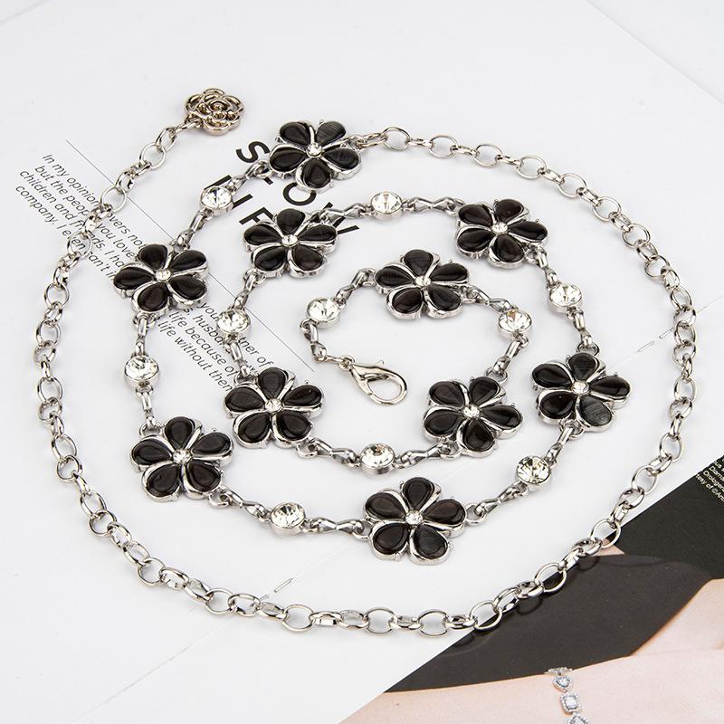 Four-leaf Clover Flowers Metal Waist Chain Women's Retro Bohemian Dress Accessories Decorative Belt Women