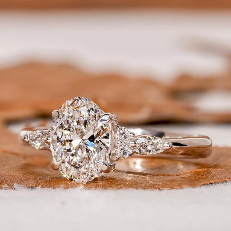 2025 Lightweight Luxury Women's Engagement Ring Wedding Jewelry Fashion Super Shining Zircon Ring