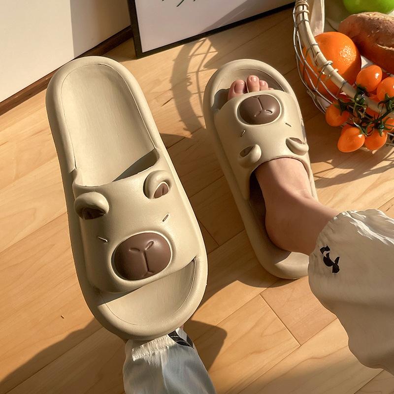 Children's cool slippers summer new middle-aged and older children's kapibara women's new couples wear non-slip sandals at home men