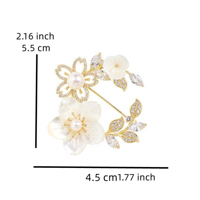 Women Girls Flower Wreath Pearl Crystal Brooches Vintage Fashion Shell Elegant Badges Jewelry Lady Wedding Banquet Pins Brooch