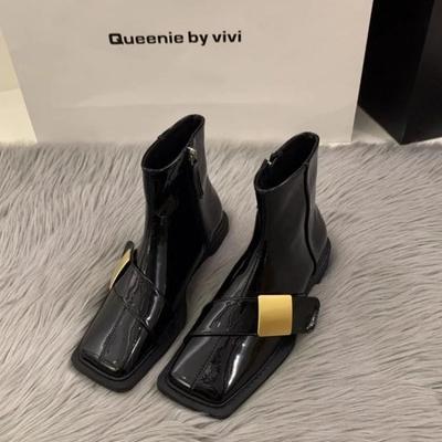 Nieuwe lakleren korte laarzen voor dames Vier seizoenen Britse mode Pluche comfortabele laarzen Buiten wandelen Casual schoenen